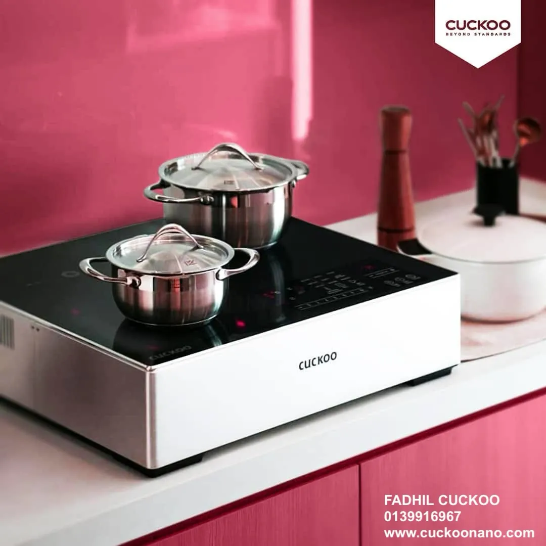 CUCKOO INDUCTRIO 3-zone induction hob in a family kitchen