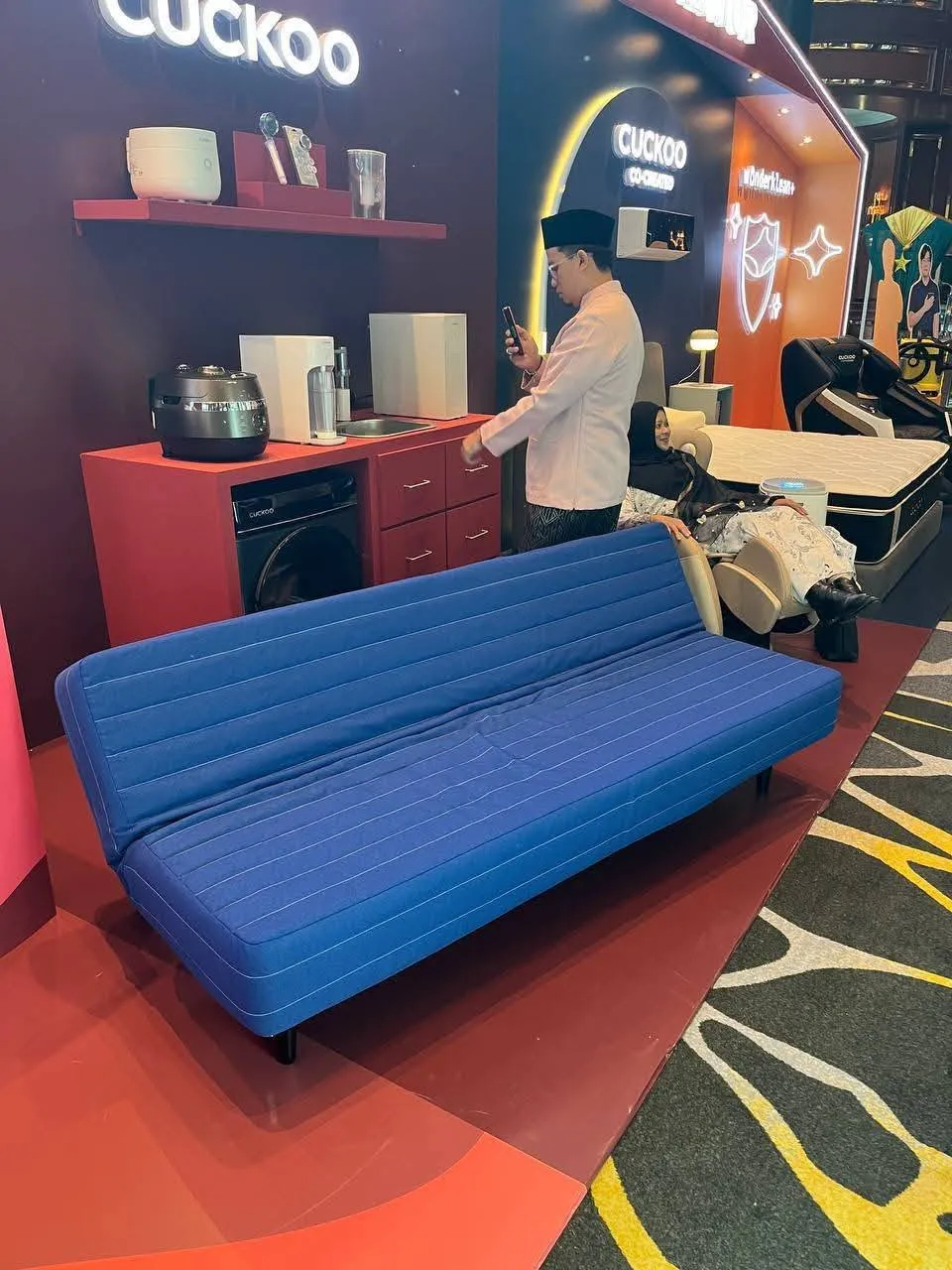 Paparan sebenar CUCKOO FLEX Daybed di roadshow CUCKOO