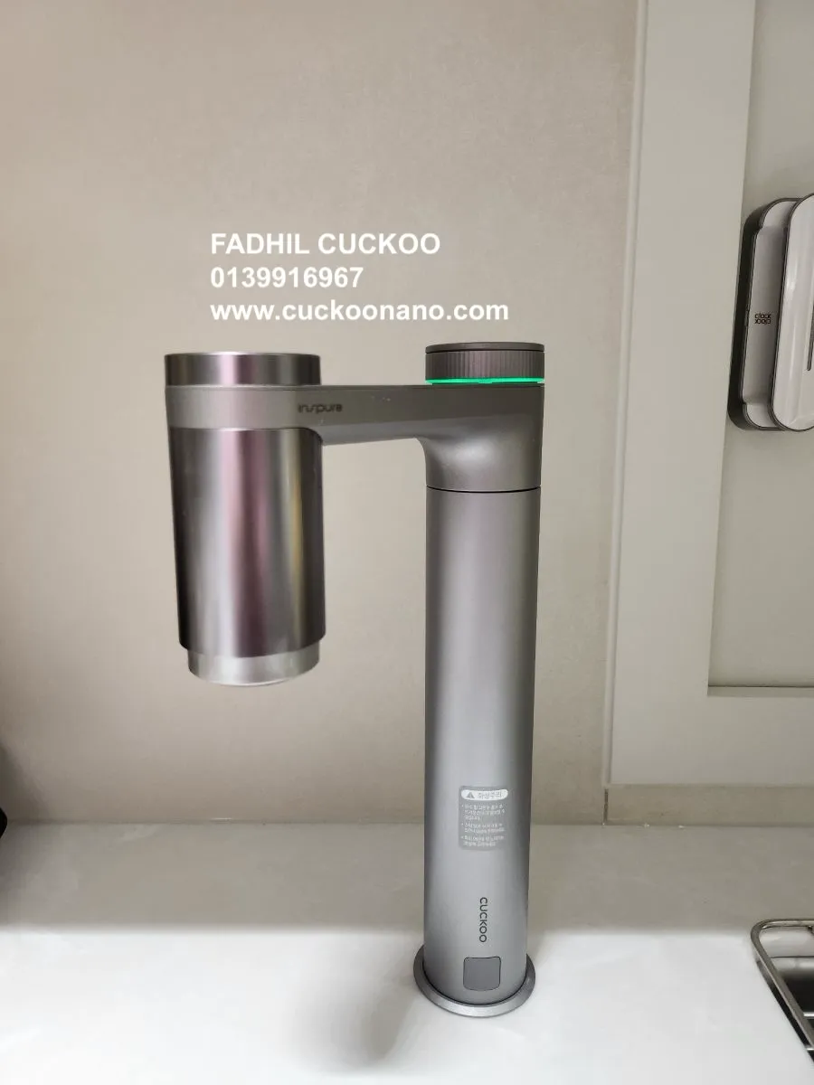Real CUCKOO ACE under sink water purifier faucet installation in a customer kitchen 2