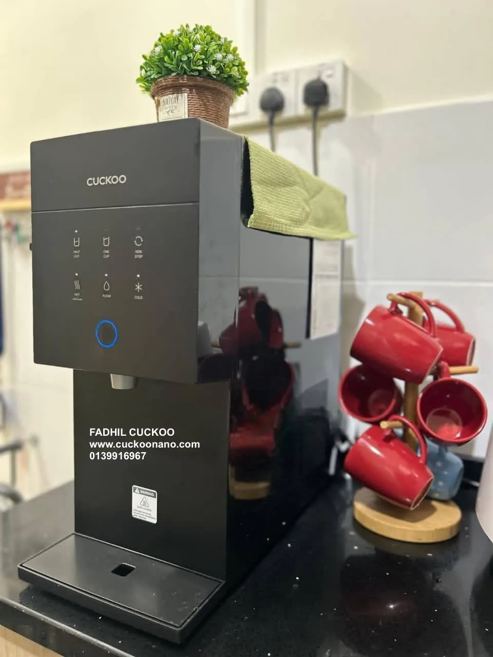 Gambar CUCKOO XCEL 2 water purifier 5 dengan rekaan premium untuk dapur moden